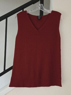 Eileen Fisher Sleeveless V-Neck Tank in Deep Wine Size M